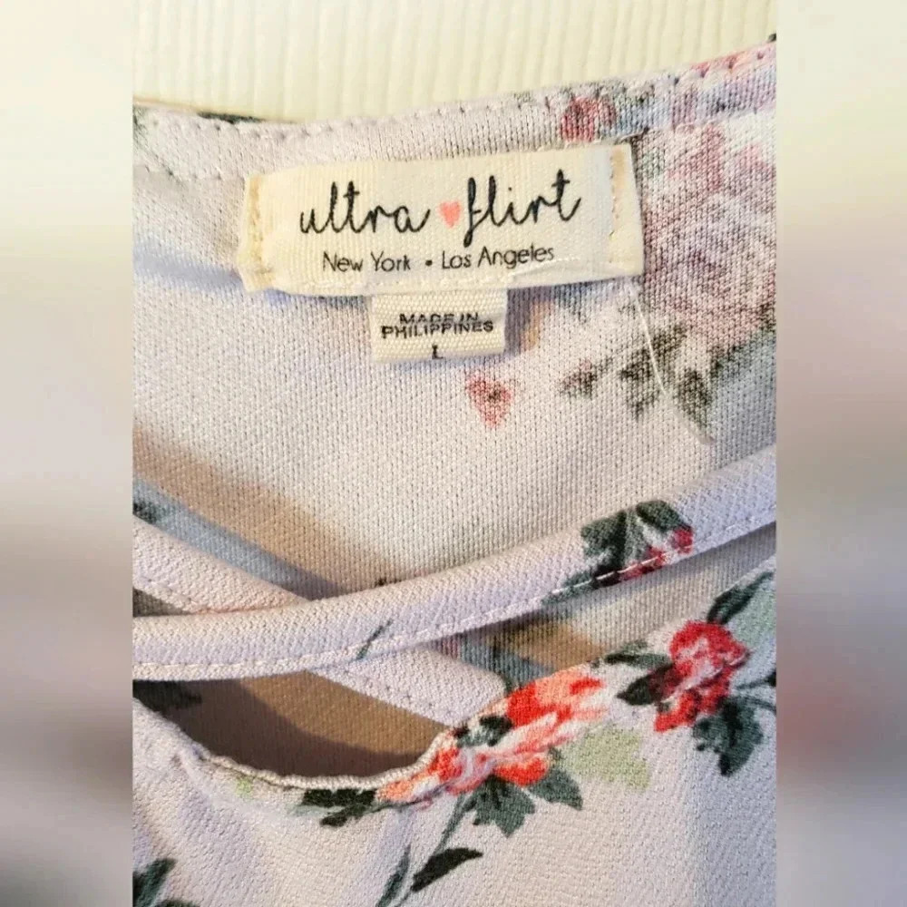 Ultra Flirt| Vintage Off The Shoulder Floral Blouse - Picture 3 of 4